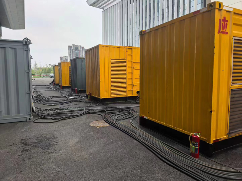 建始不同季节柴油发电机组保养有哪些注意事项?