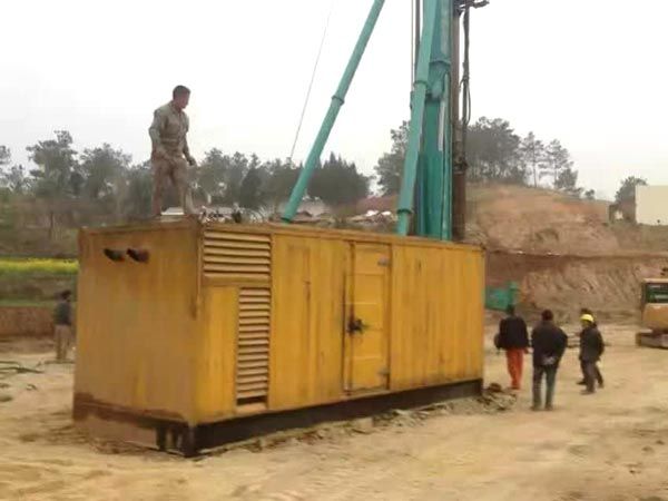建始如何判断水冷式机油散热器密封件是否需要更换?