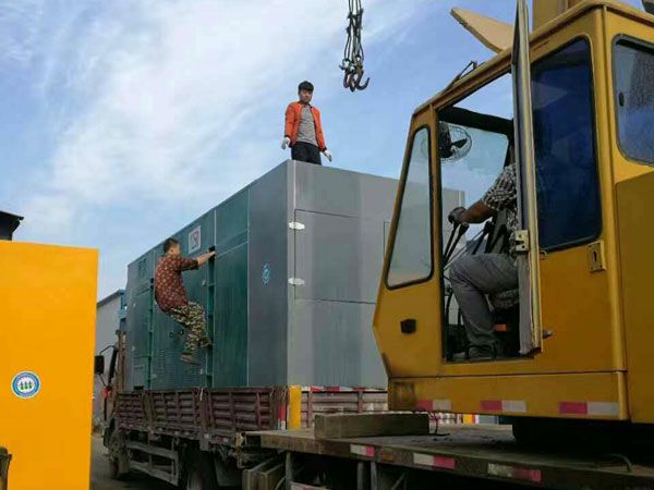 建始更换水冷式机油散热器密封件的操作流程是怎样的?